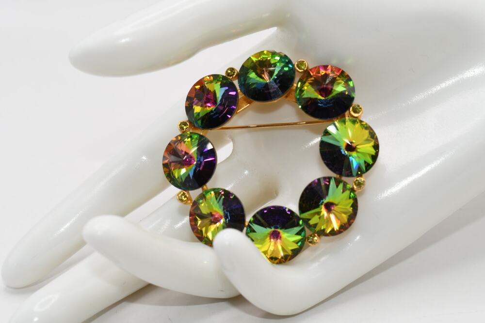 Vintage WEISS Watermelon Rivoli Rhinestone Wreath Brooch 2”